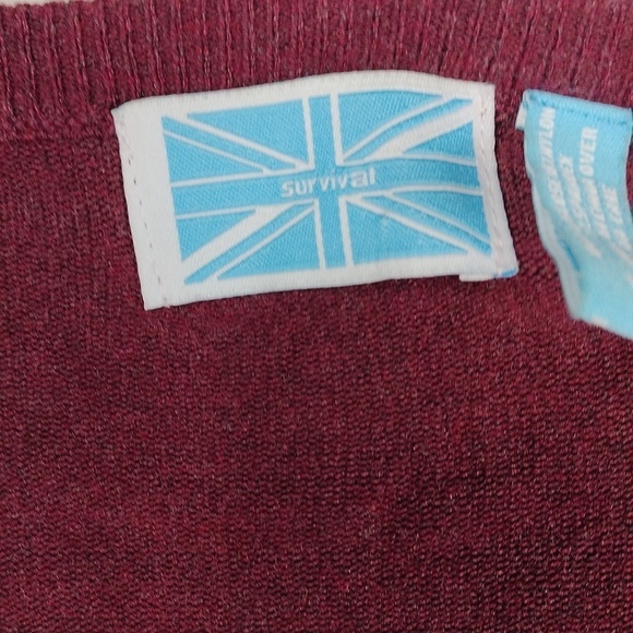 Survival women's burgundy long sleeved cropped cardigan size large - Picture 2 of 9